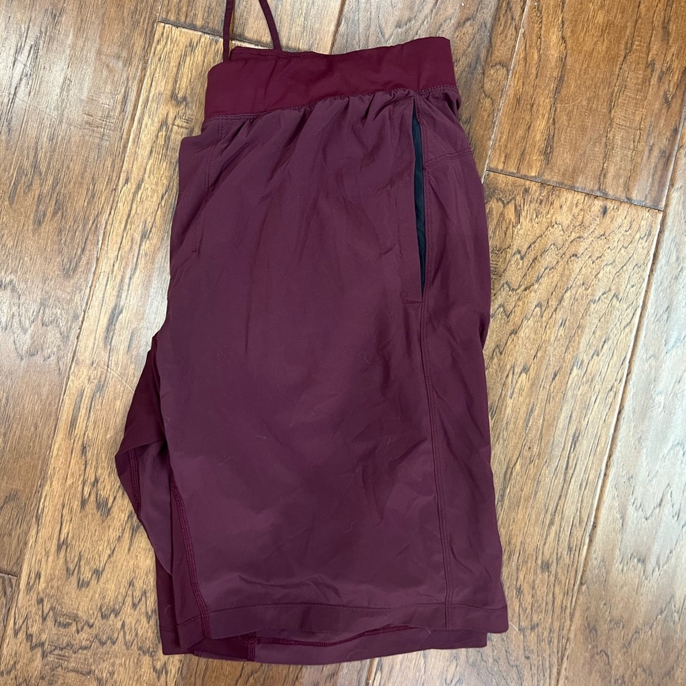 Lululemon mens XL shorts